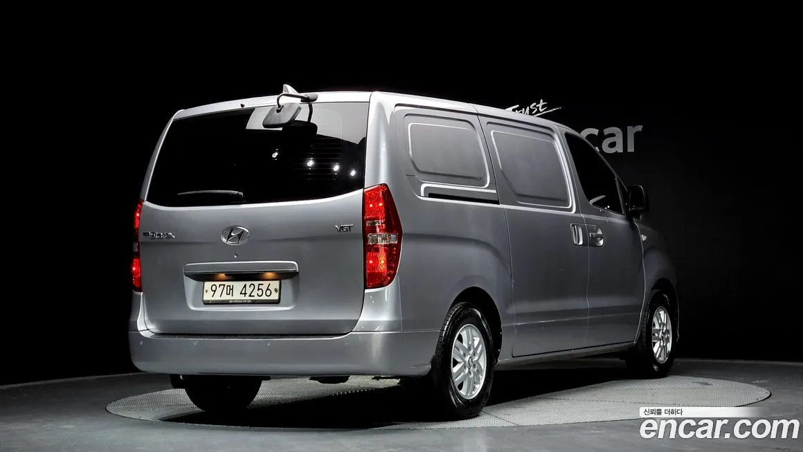 Hyundai Starex 2021 из KR, фото 2