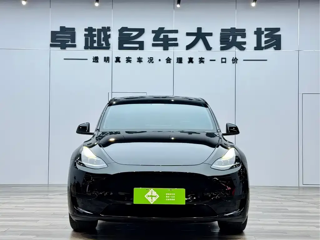 Tesla Model Y 2023 из CN, фото 2