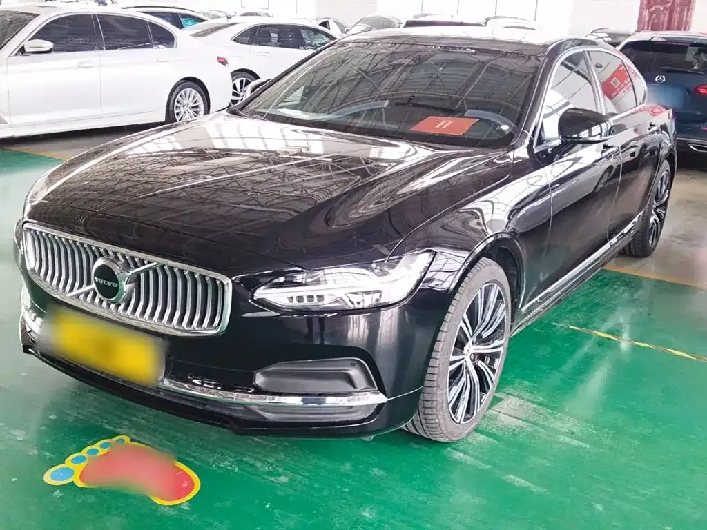 Volvo S90 2024 из CN, фото 1