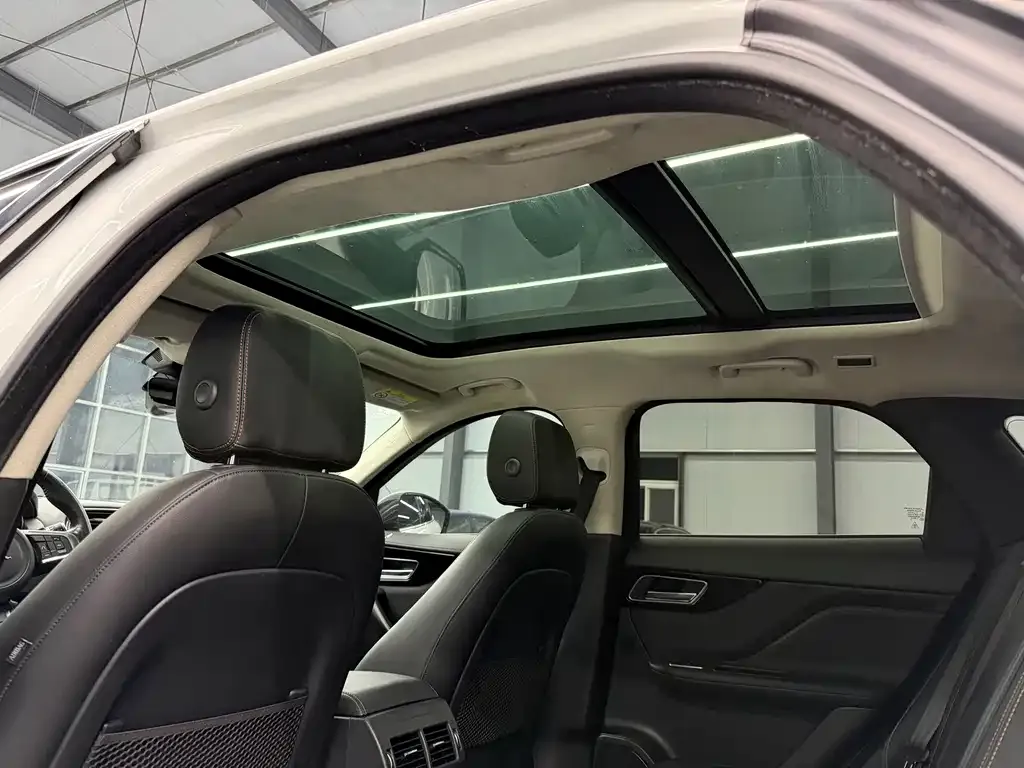 Jaguar F-PACE 2021 из CN, фото 9
