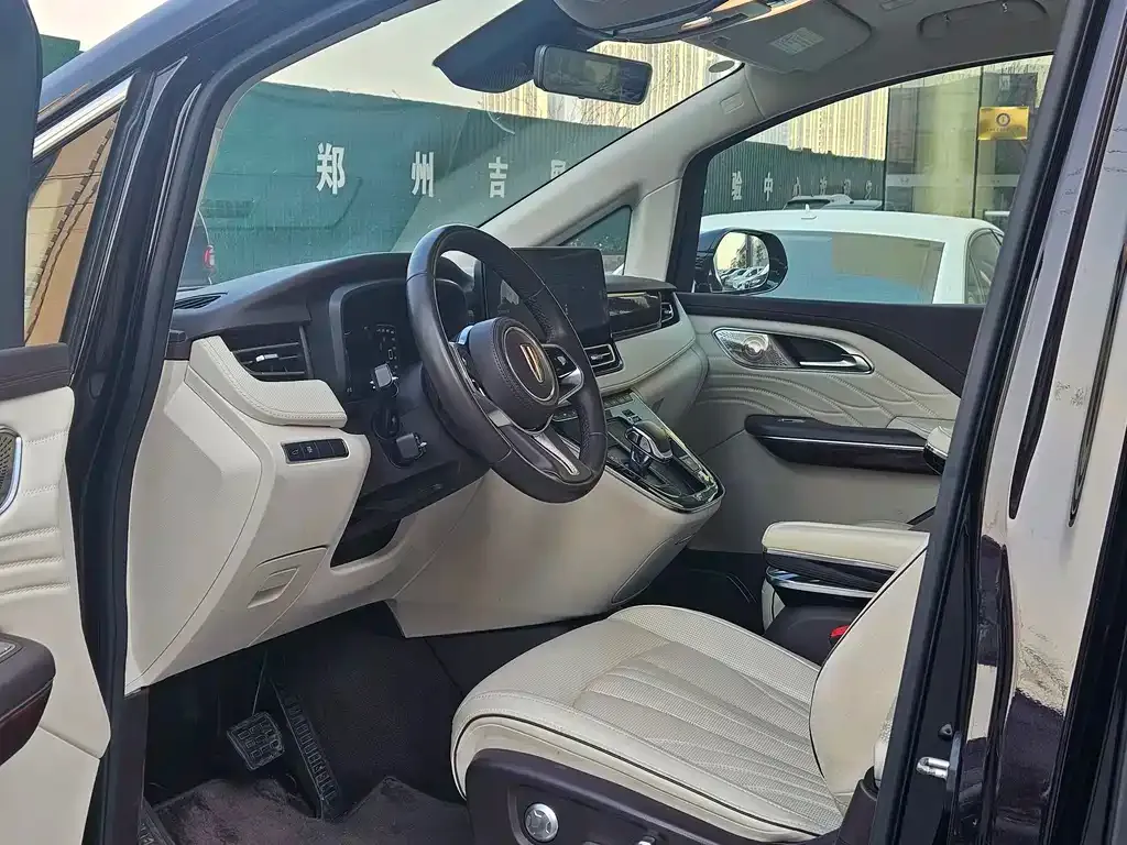 Hongqi HQ9 2022 из CN, фото 4