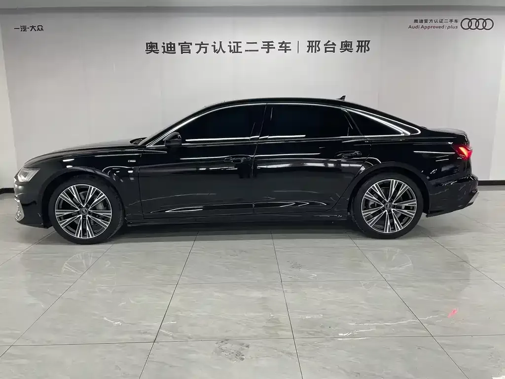 Audi A6L 2025 из CN, фото 8