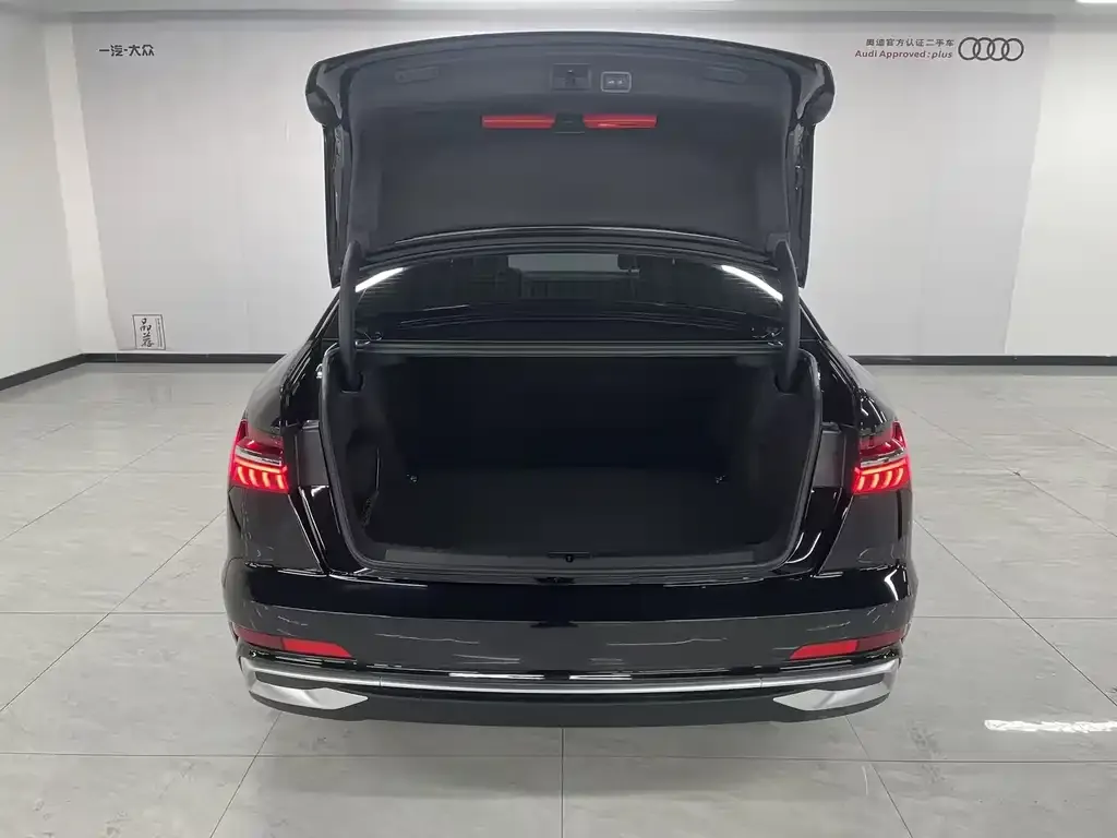 Audi A6L 2025 из CN, фото 2