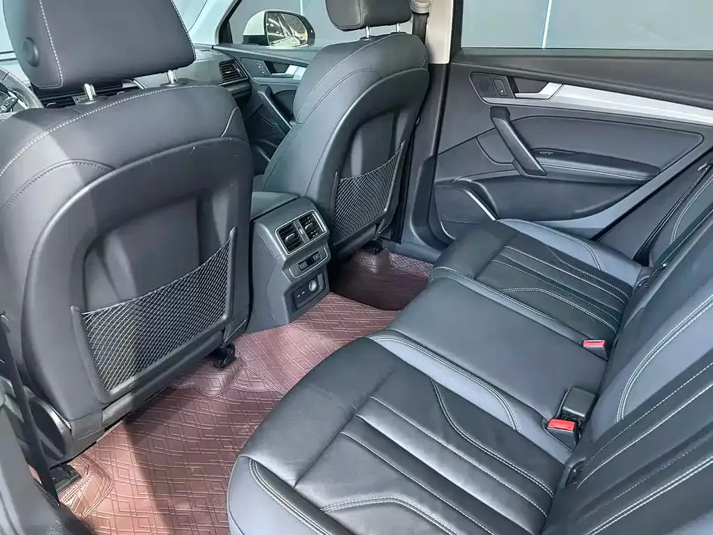 Audi Q5L 2021 из CN, фото 9