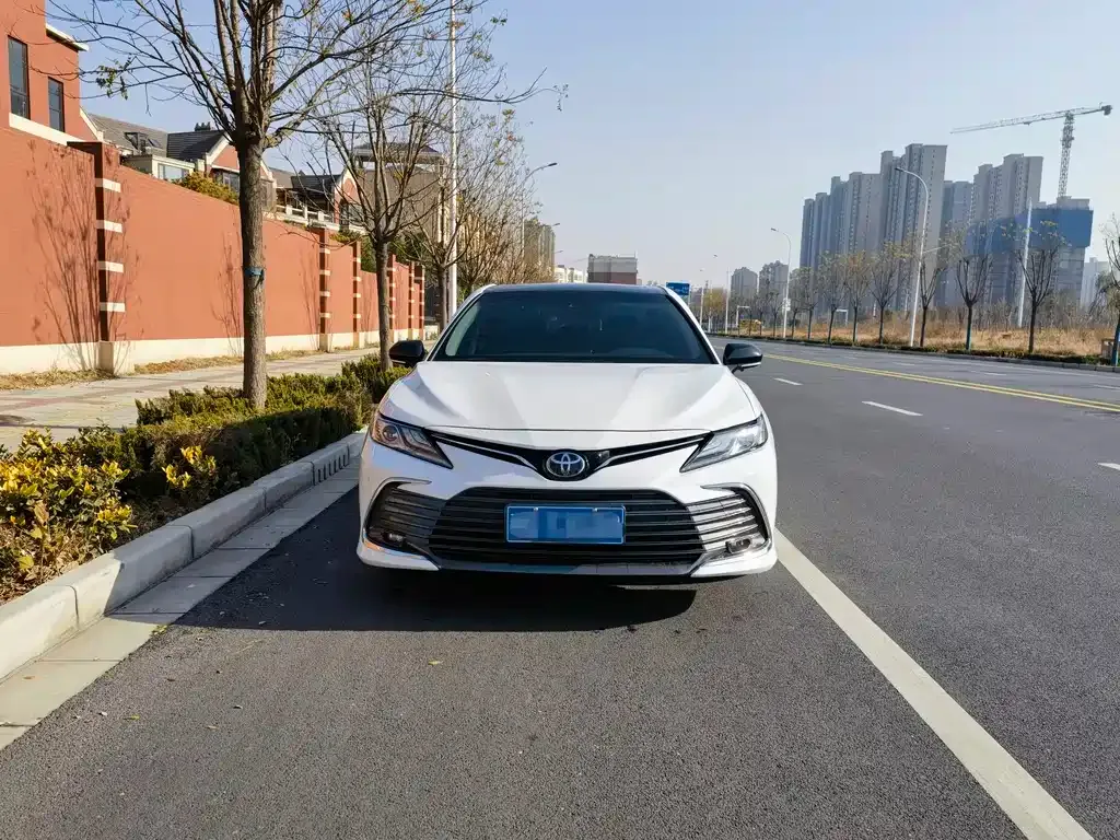 Toyota Camry 2023 из CN, фото 9