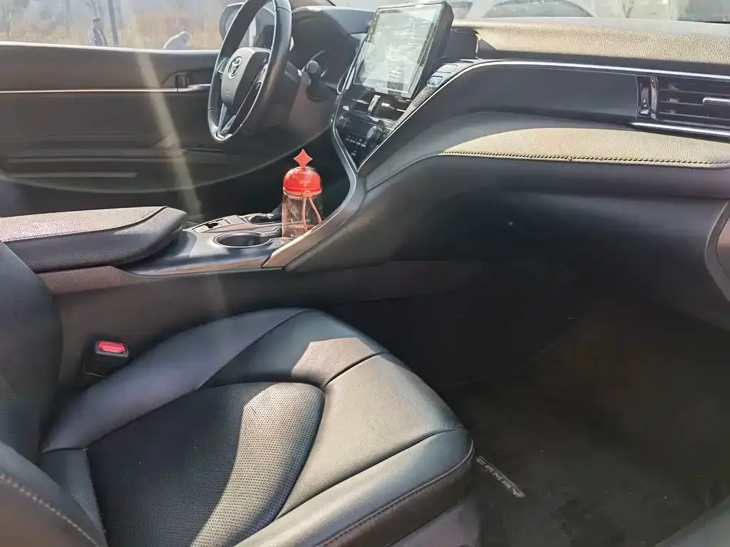 Toyota Camry 2023 из CN, фото 5