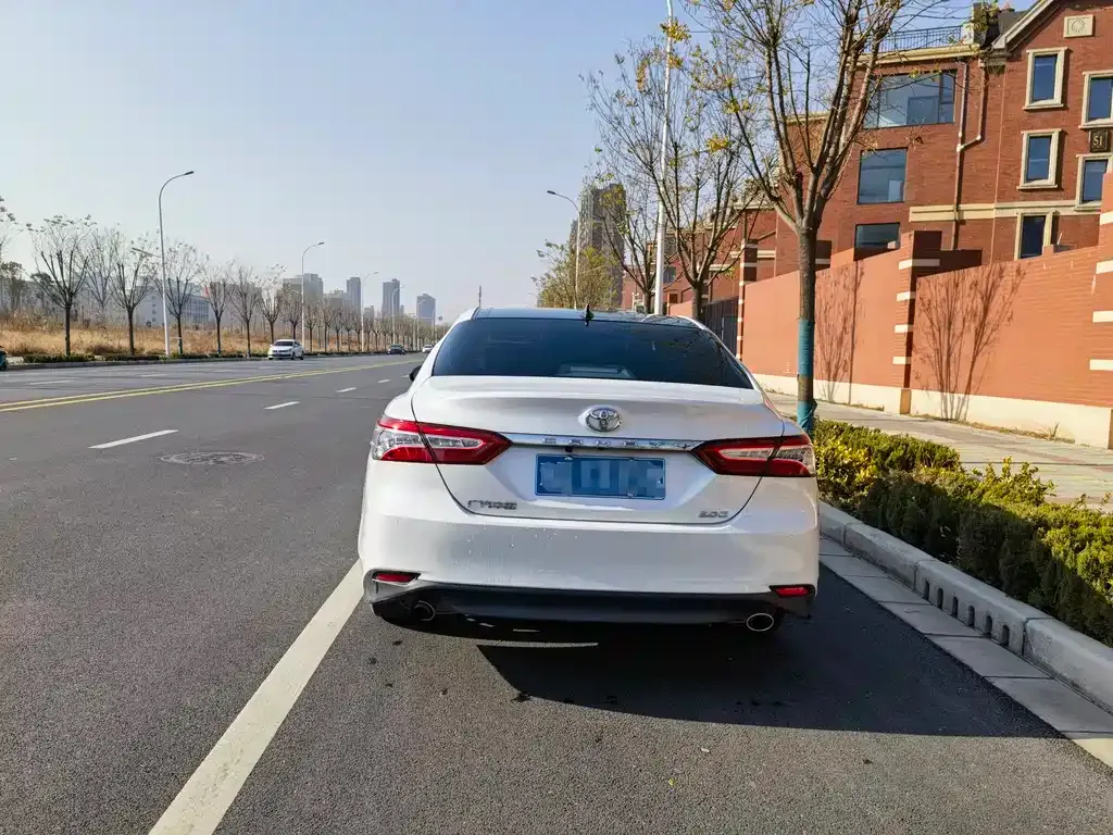 Toyota Camry 2023 из CN, фото 8