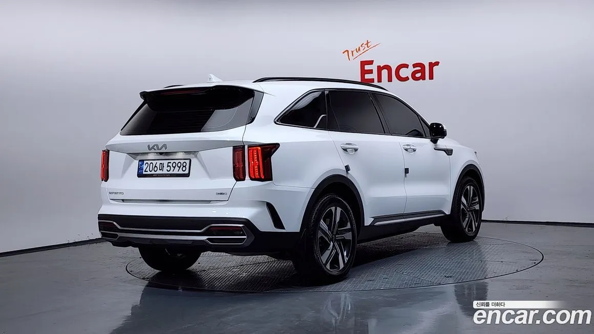 Kia Sorento — фото 6