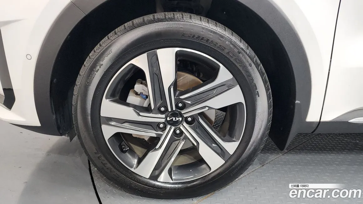Kia Sorento — фото 10