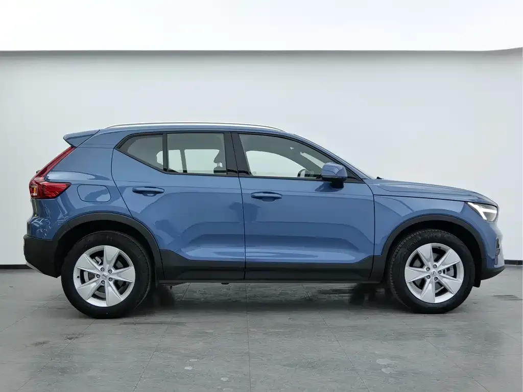 Volvo XC40 2023 из CN, фото 10