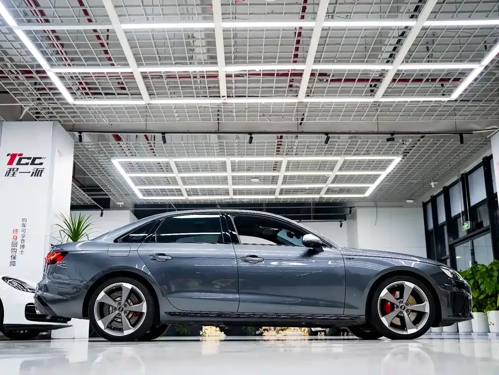 Audi S4 2021 из CN, фото 7