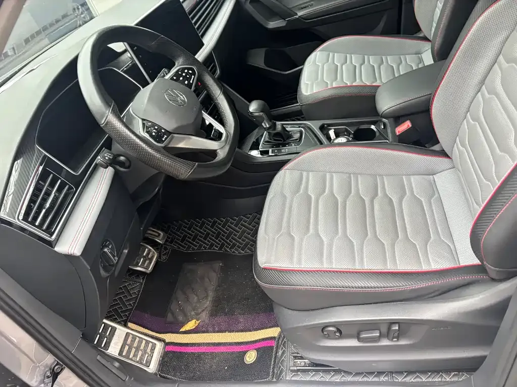Volkswagen Tiguan L 2022 из CN, фото 10