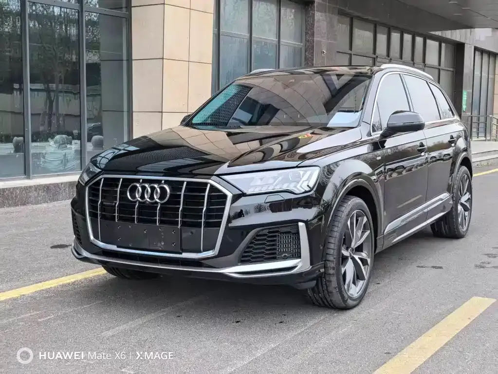 Audi Q7 2024 из CN, фото 1