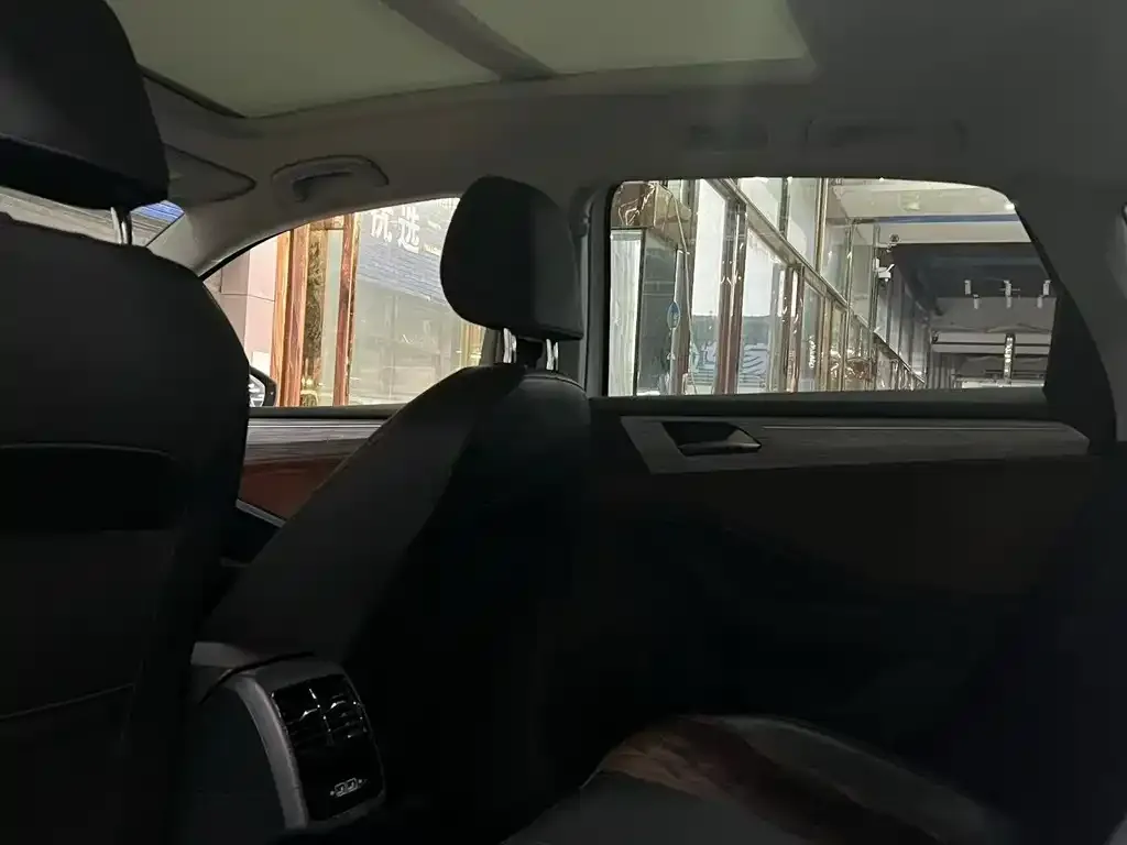 Volkswagen Sagitar 2023 из CN, фото 2