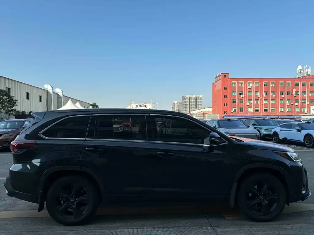 Toyota Highlander 2021 из CN, фото 5