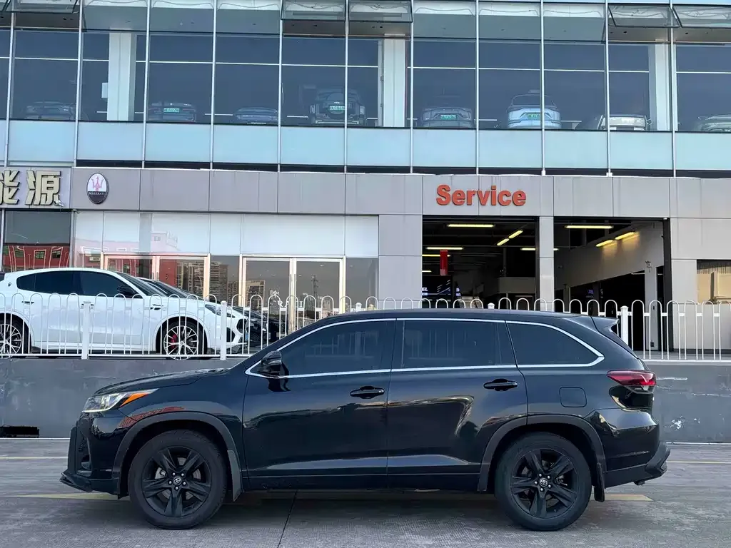 Toyota Highlander 2021 из CN, фото 3