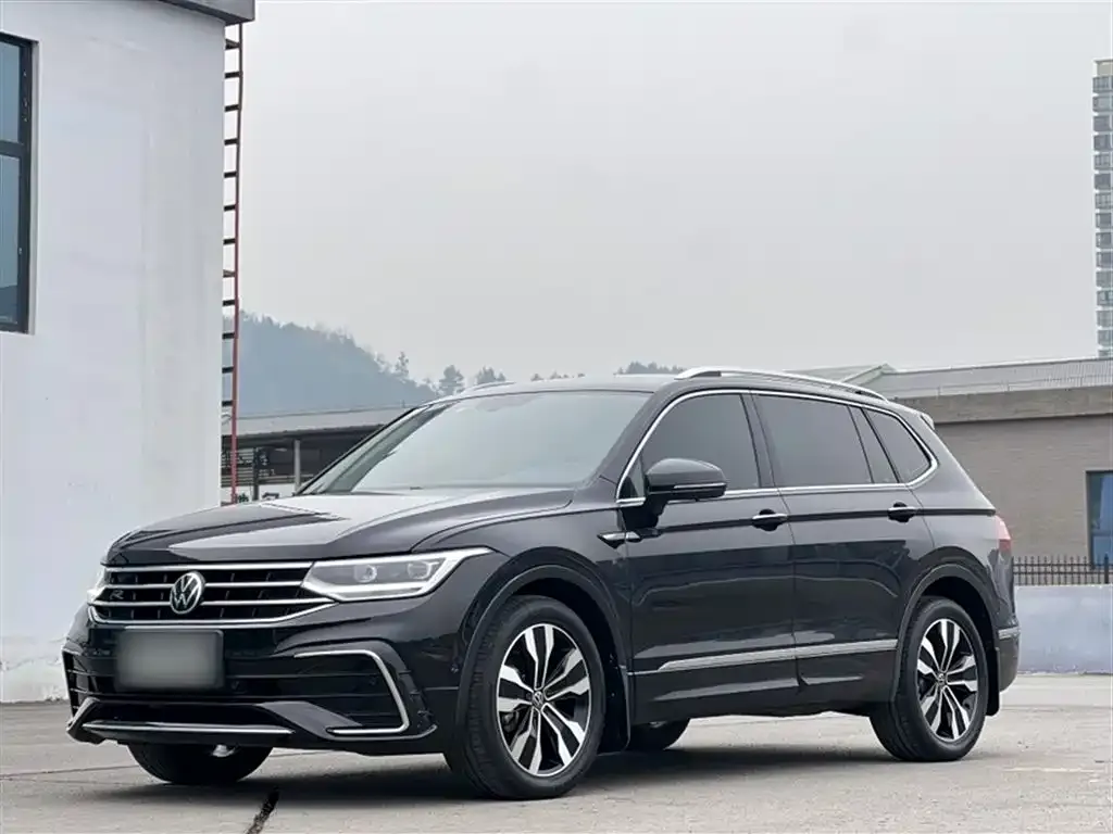 Volkswagen Tiguan L 2021 из CN, фото 1