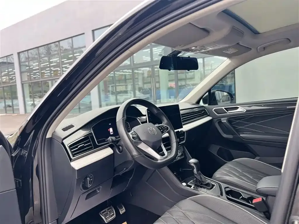 Volkswagen Tiguan L 2021 из CN, фото 9