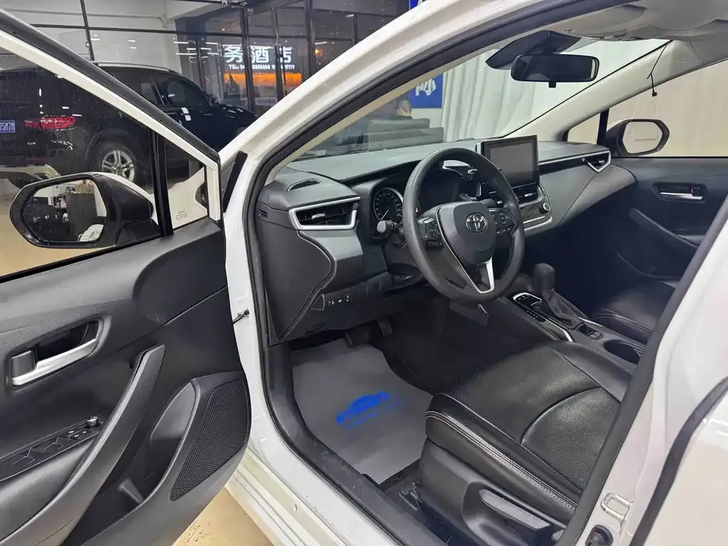 Toyota Corolla 2021 из CN, фото 8
