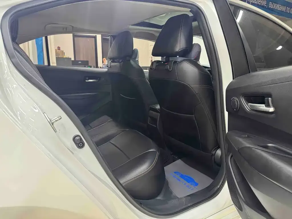Toyota Corolla 2021 из CN, фото 5