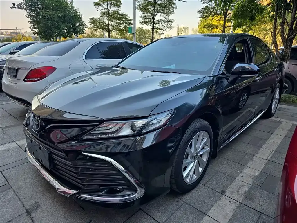 Toyota Camry 2023 из CN, фото 1