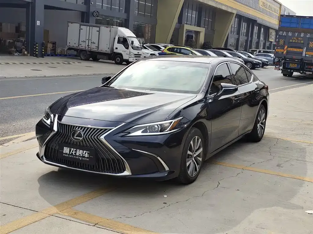 Lexus ES 2021 из CN, фото 1