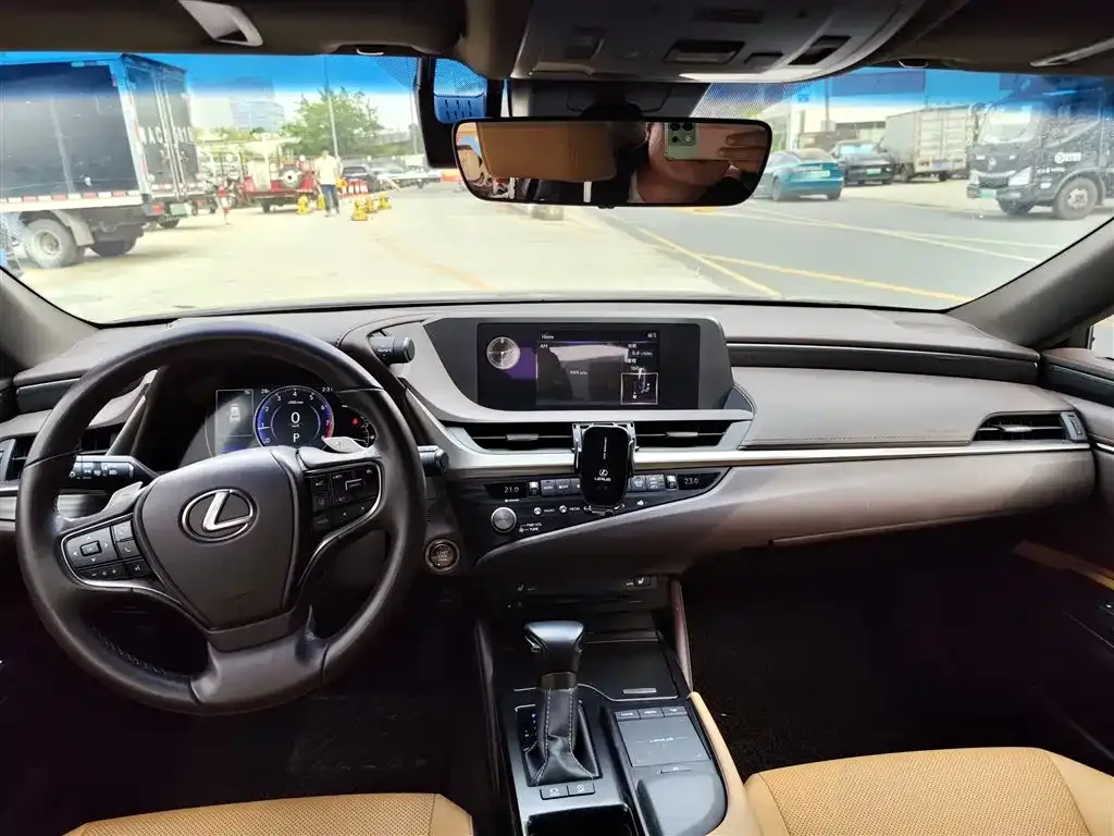 Lexus ES 2021 из CN, фото 8