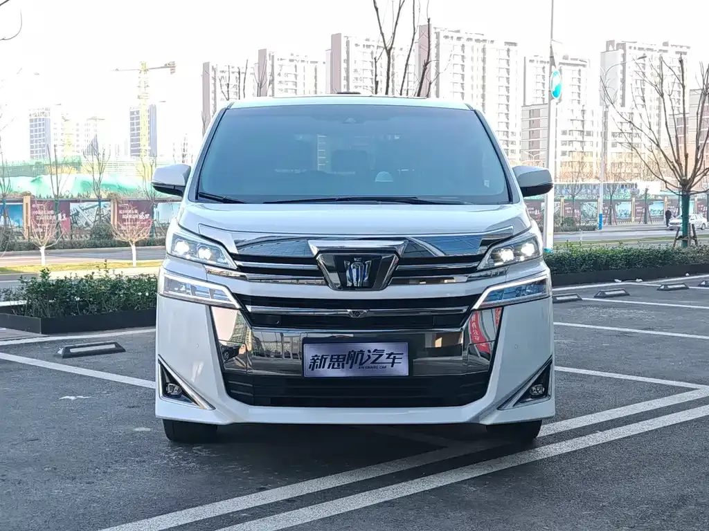 Toyota Vellfire 2021 из CN, фото 4