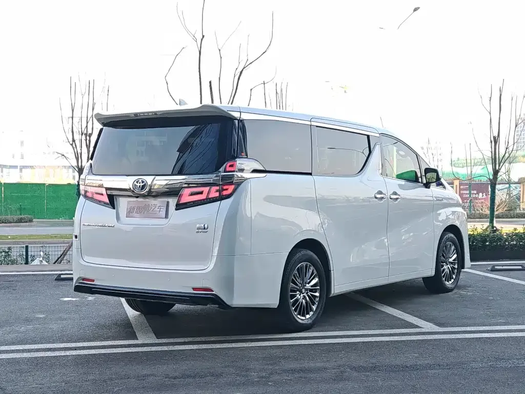 Toyota Vellfire 2021 из CN, фото 8