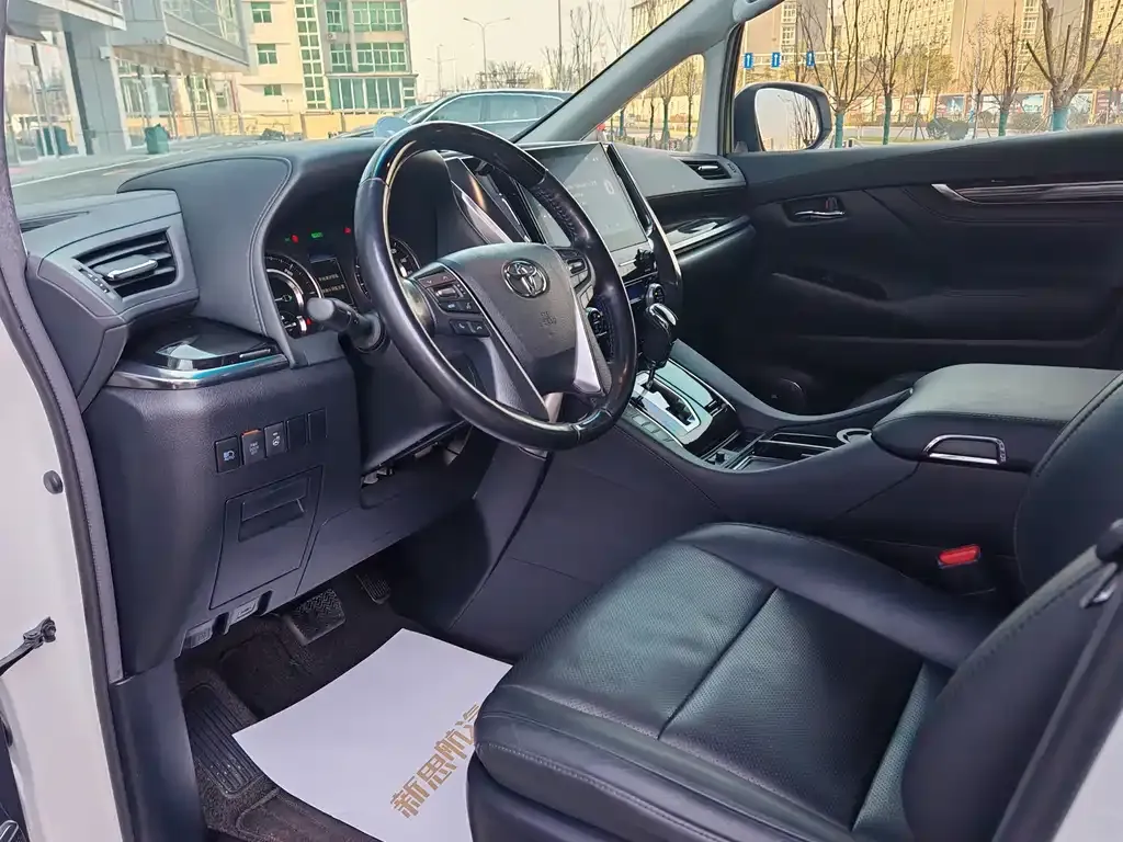 Toyota Vellfire 2021 из CN, фото 5