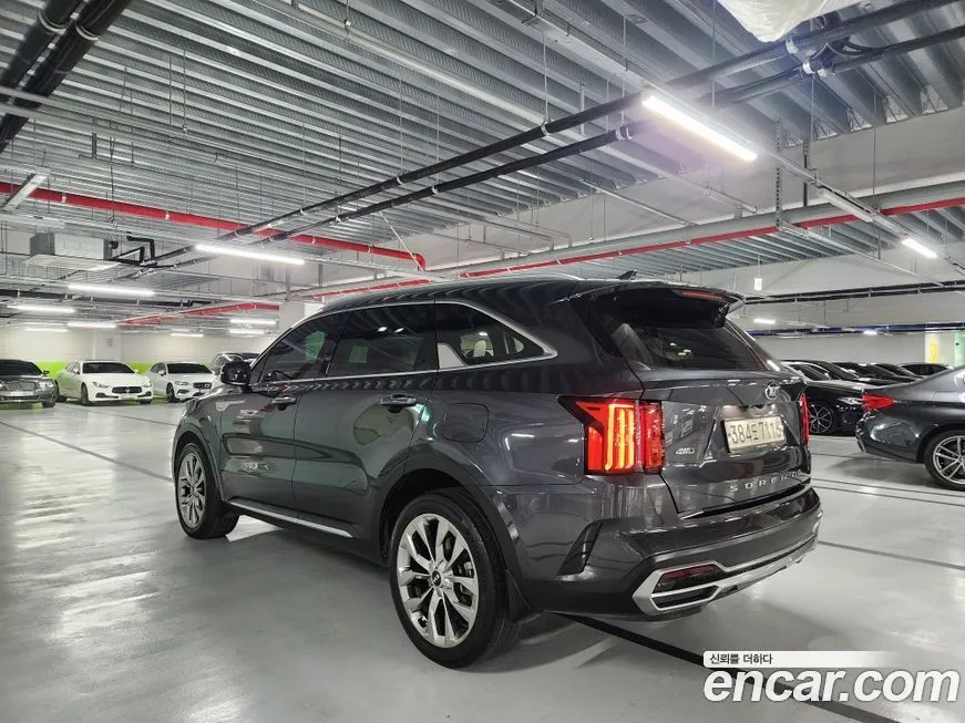 Kia Sorento — фото 6