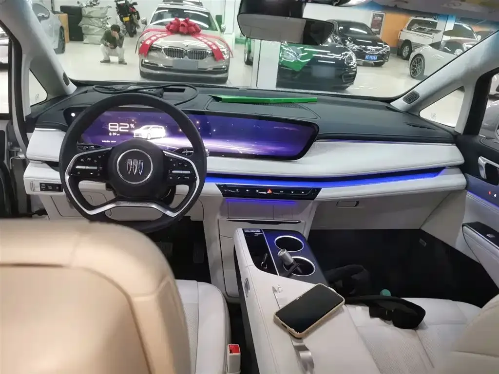 Buick GL8 Hybrid 2024 из CN, фото 5