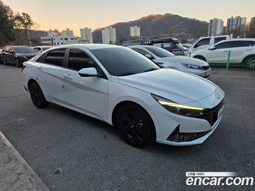 Hyundai AVANTE — фото 2
