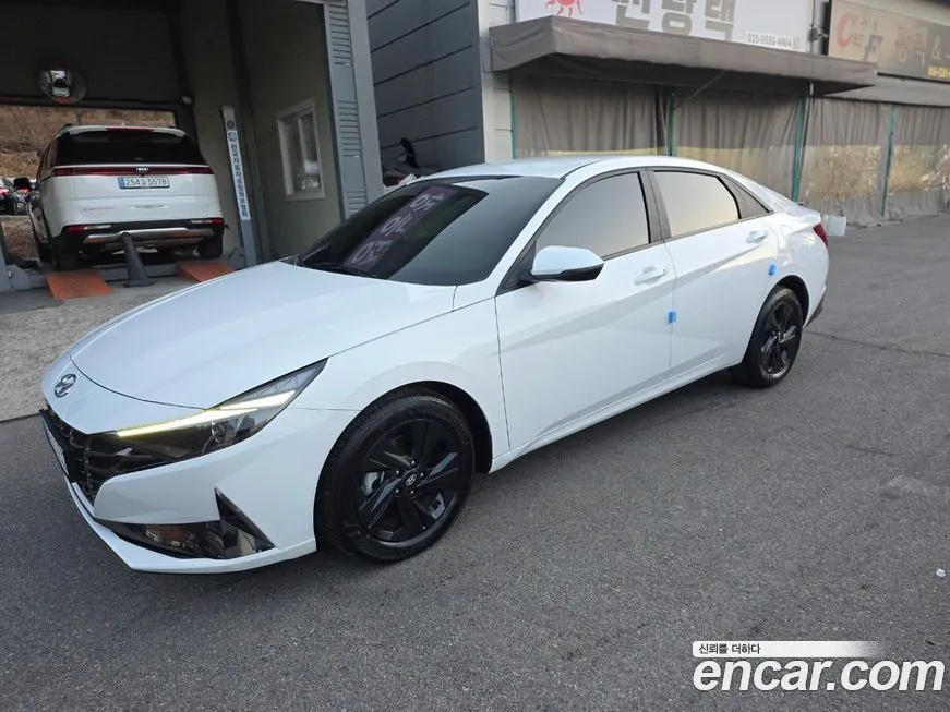Hyundai AVANTE — фото 3