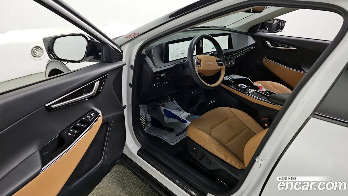Kia EV6 2023 из KR, фото 9