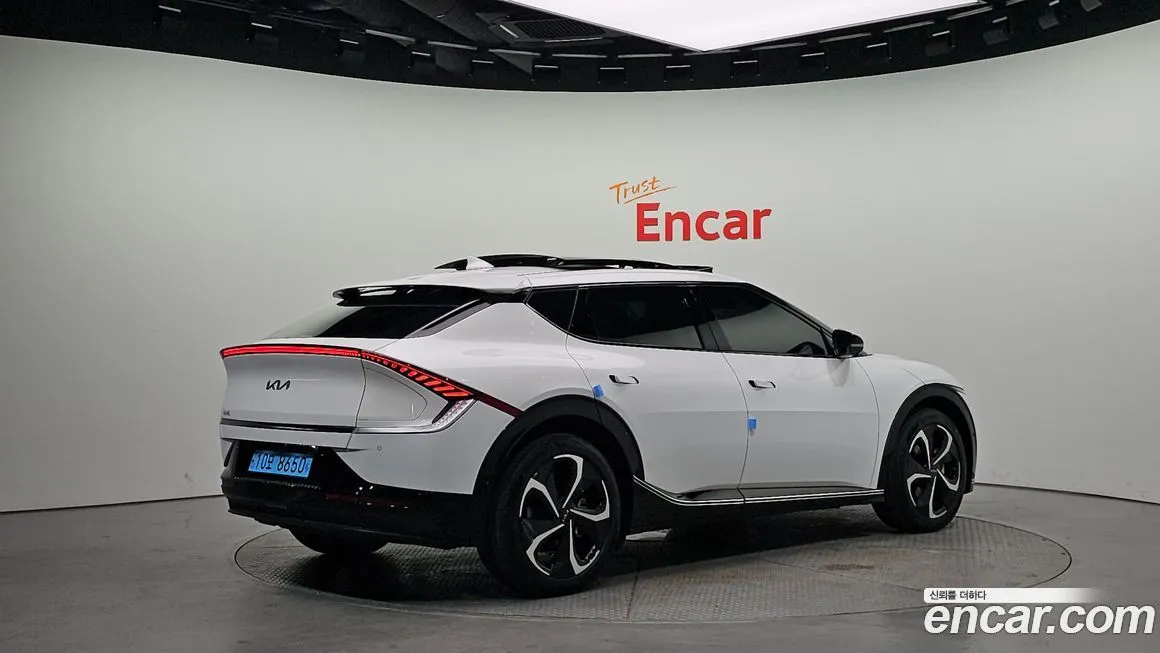 Kia EV6 2023 из KR, фото 5
