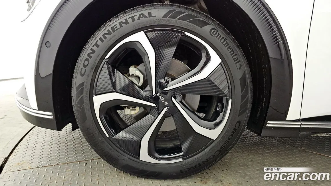 Kia EV6 2023 из KR, фото 8