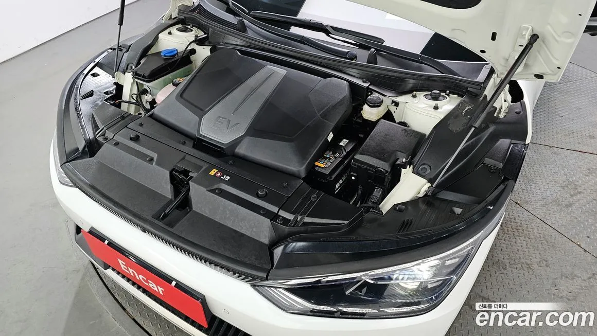Kia EV6 2023 из KR, фото 10