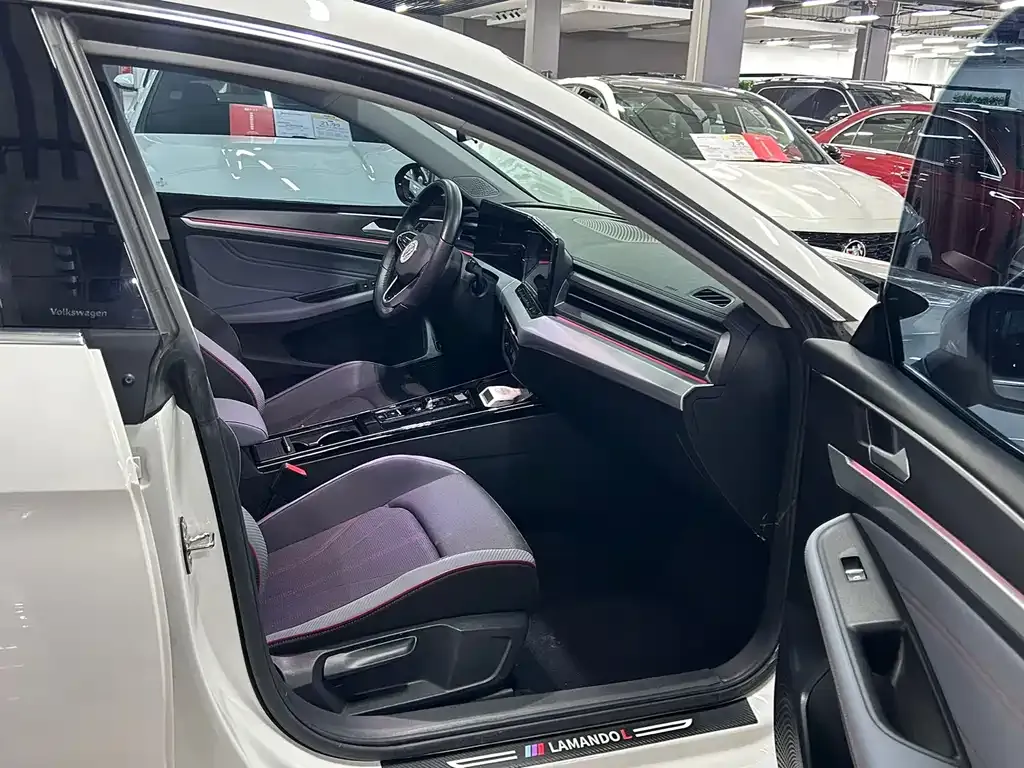 Volkswagen Lamando 2022 из CN, фото 10