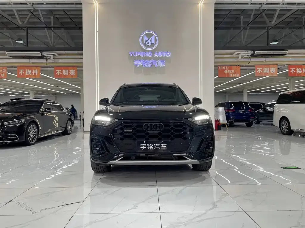 Audi Q5L 2024 из CN, фото 4