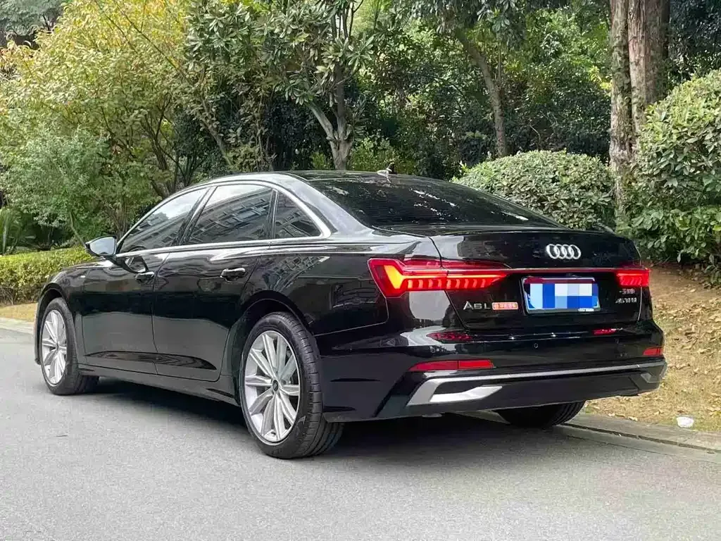 Audi A6L 2023 из CN, фото 5