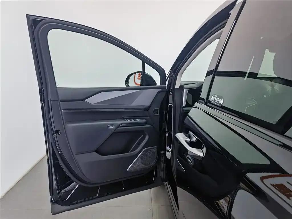 BYD M9 2025 из CN, фото 7