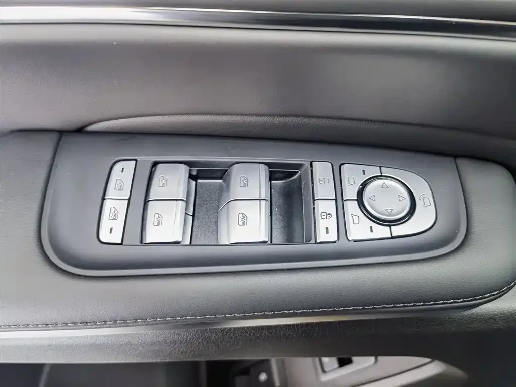 BYD M9 2025 из CN, фото 3