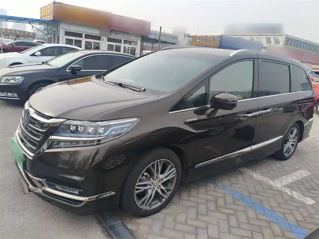 Honda Elysion 2021 из CN, фото 3