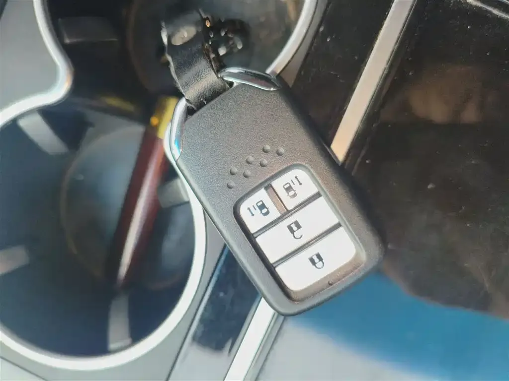 Honda Elysion 2021 из CN, фото 4