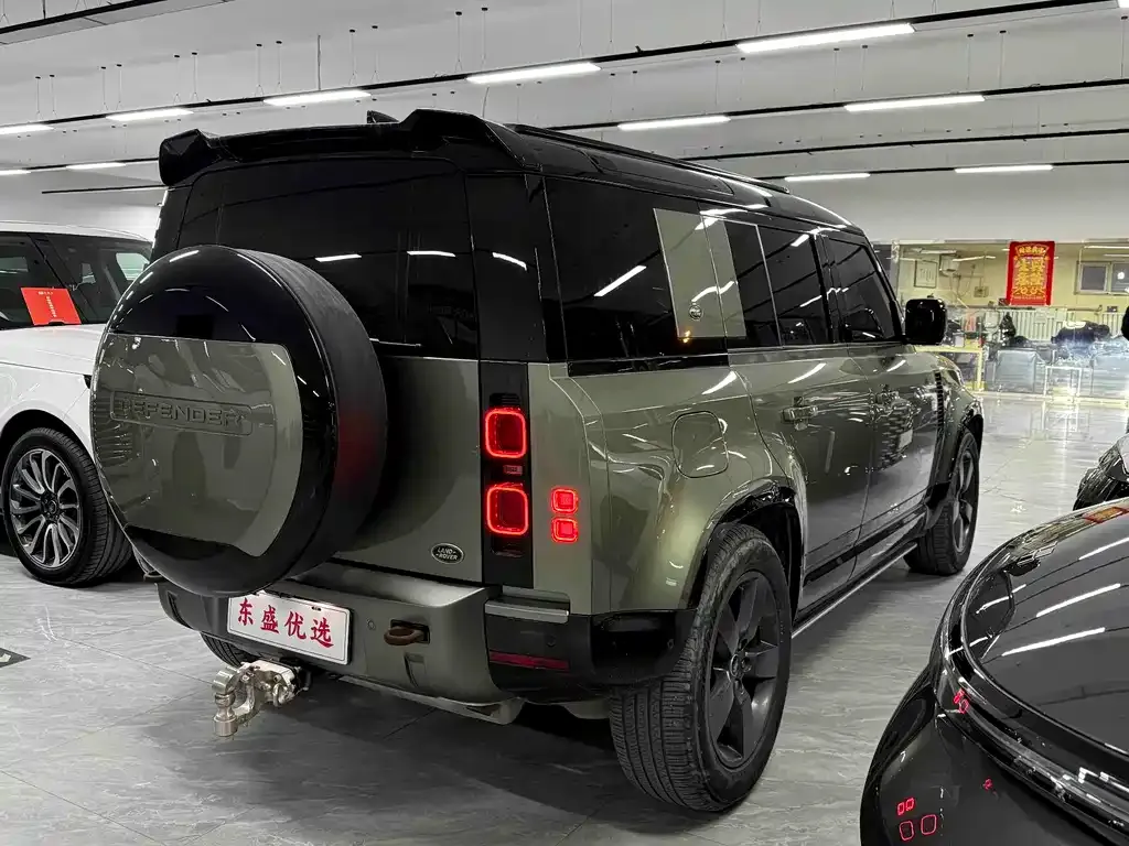 Land Rover Defender 2023 из CN, фото 3