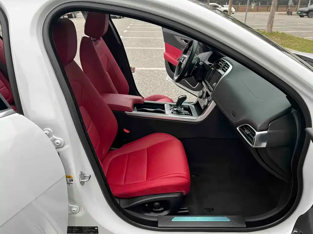 Jaguar XEL 2022 из CN, фото 3