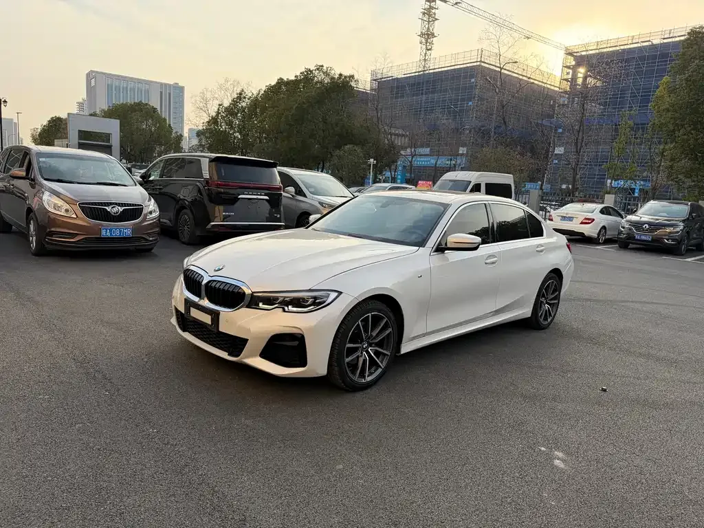 BMW 3 Series 2023 из CN, фото 6