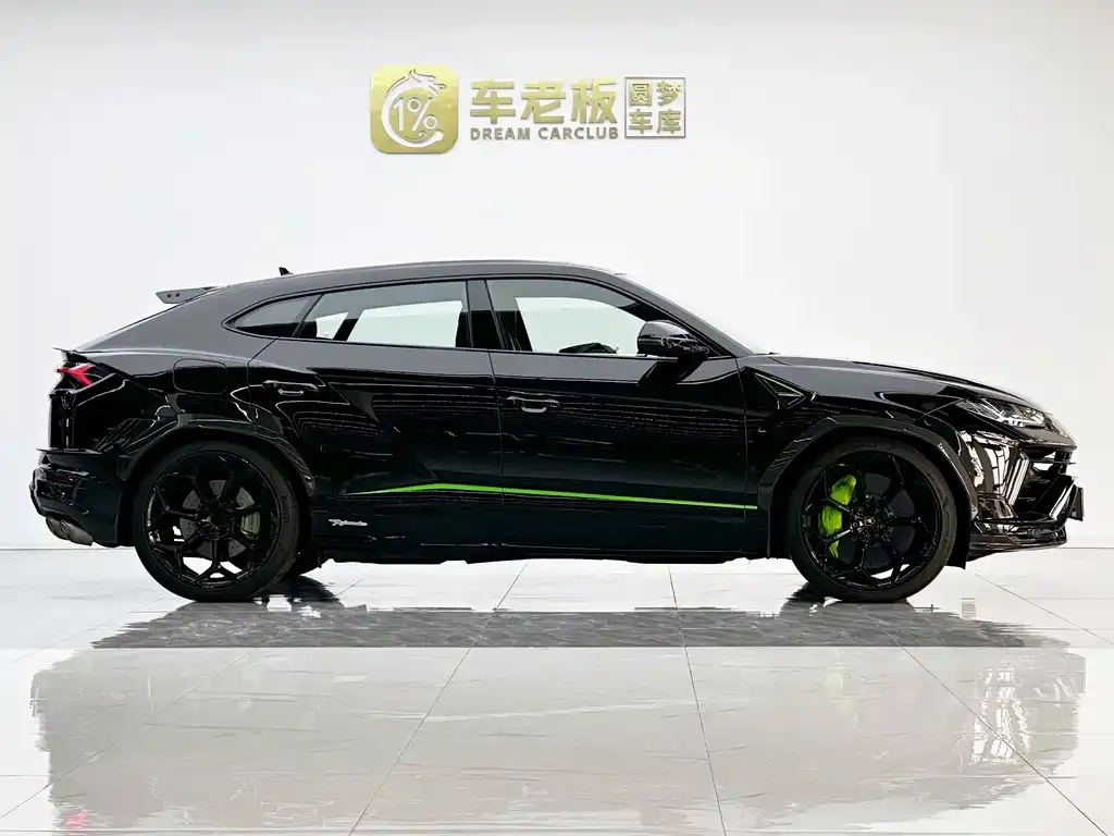 Lamborghini Urus 2023 из CN, фото 7