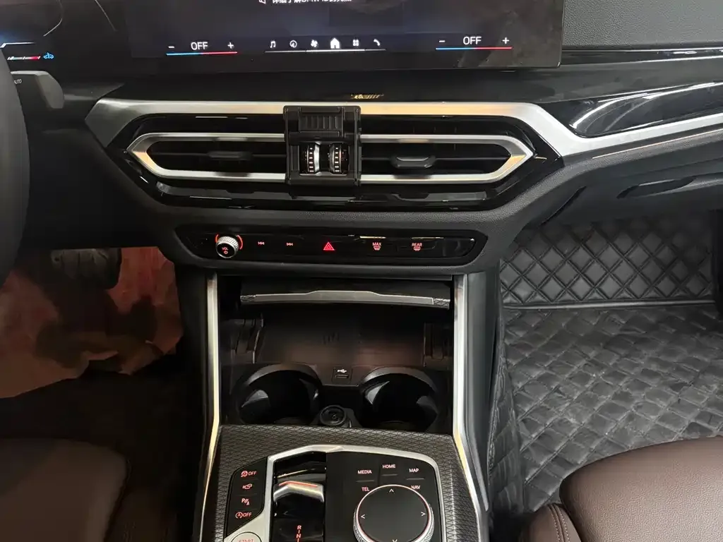 BMW 3 Series 2024 из CN, фото 7